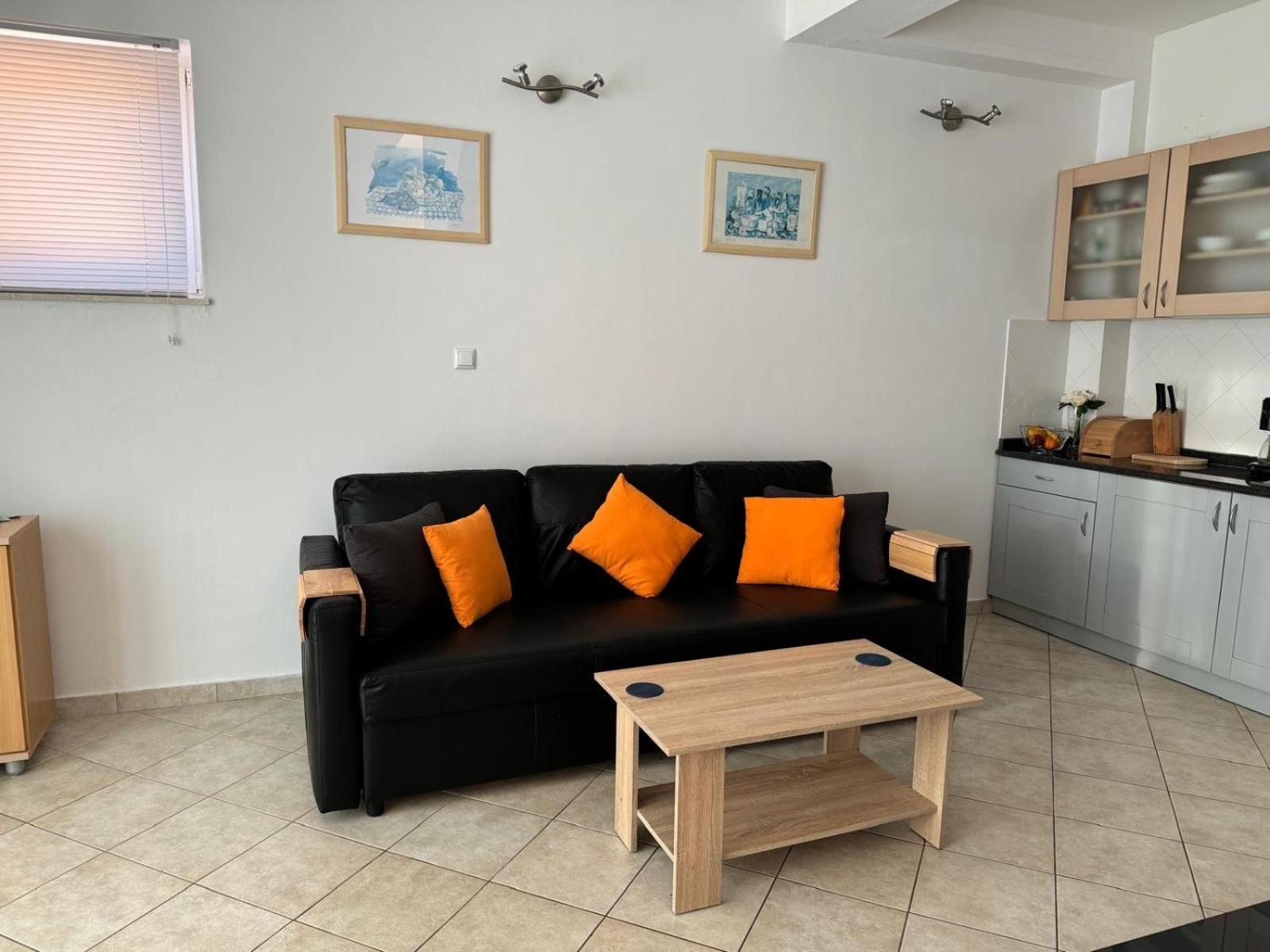 Lovely Split Level Apartment With Sea View, Pool, Free Parking And Wifi Cavtat Kültér fotó